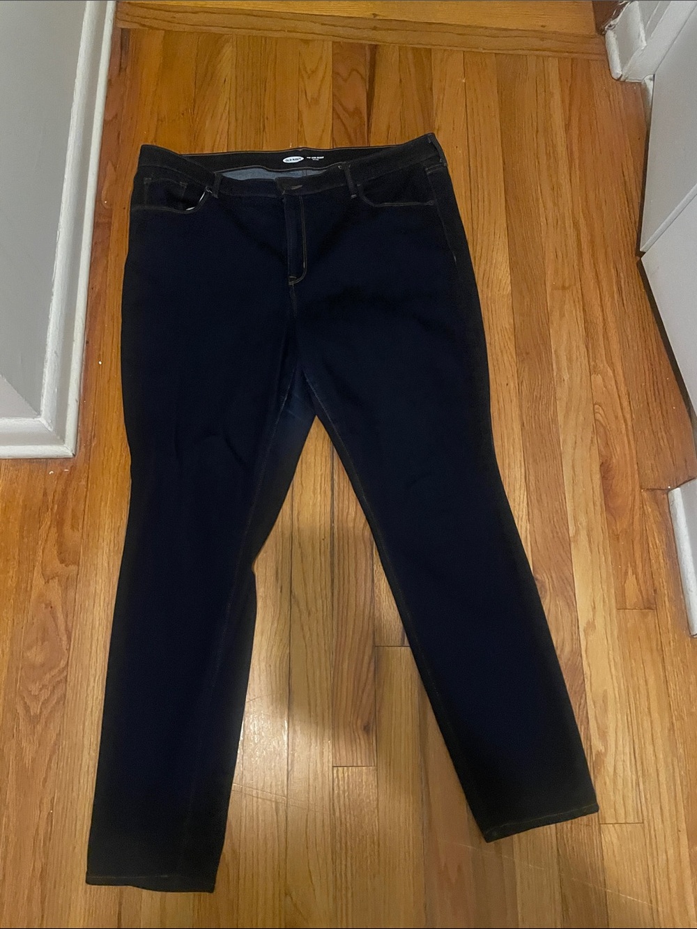 Old Navy Women’s Black Skinny Jeans